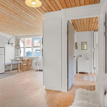 Hébergement de vacances Dorrit - 200m From The Sea By Interhome *
