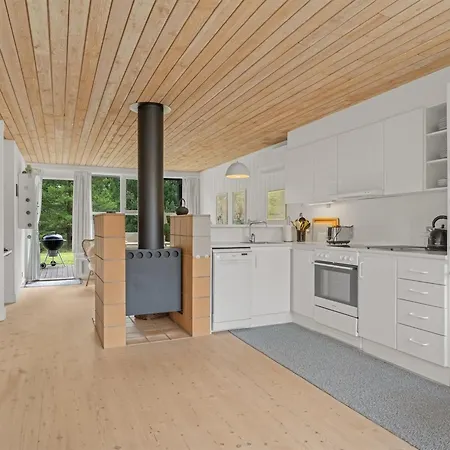 Dorrit - 200m From The Sea By Interhome